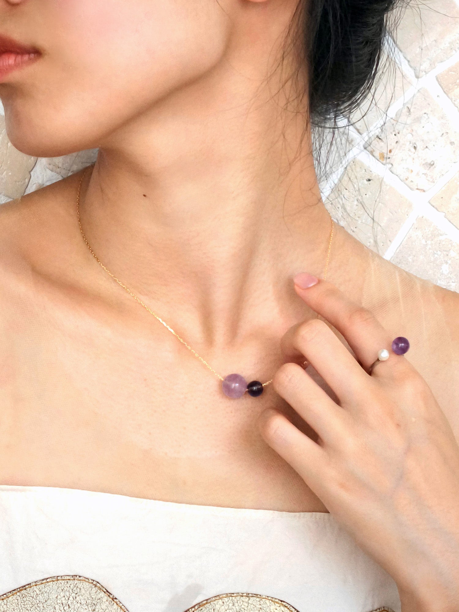Sterling silver necklace with amethyst pairing – soothing jewellery for stress relief and spiritual alignment.