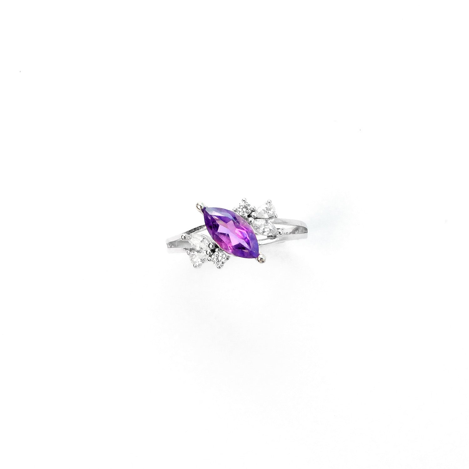 Amethyst silver ring for yoga practice, mindfulness, and spiritual connection