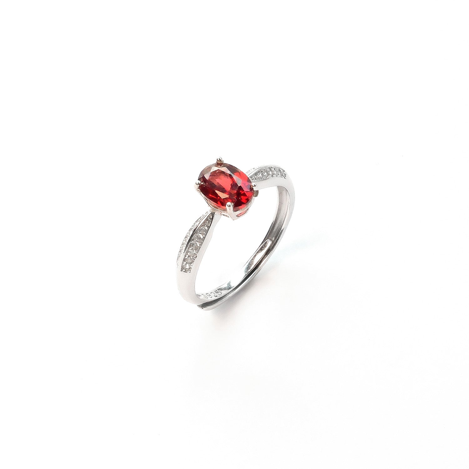 Garnet sterling silver ring bringing grounding and vitality for everyday commuting
